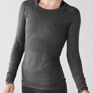 Lululemon Sz 6  Swiftly Tech Long Sleeve Grey Crew Shirt